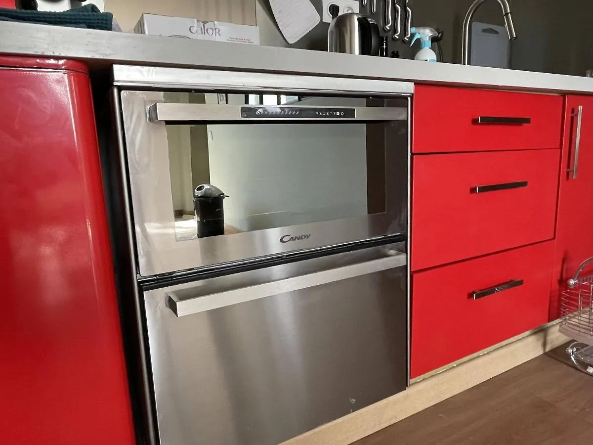 Appartement Mignon Calme Douillet Ascenseur Clim Etage Eleve Proche Parking Et Toutes Commodites Au Coeur Du Toulon Historique 아파트