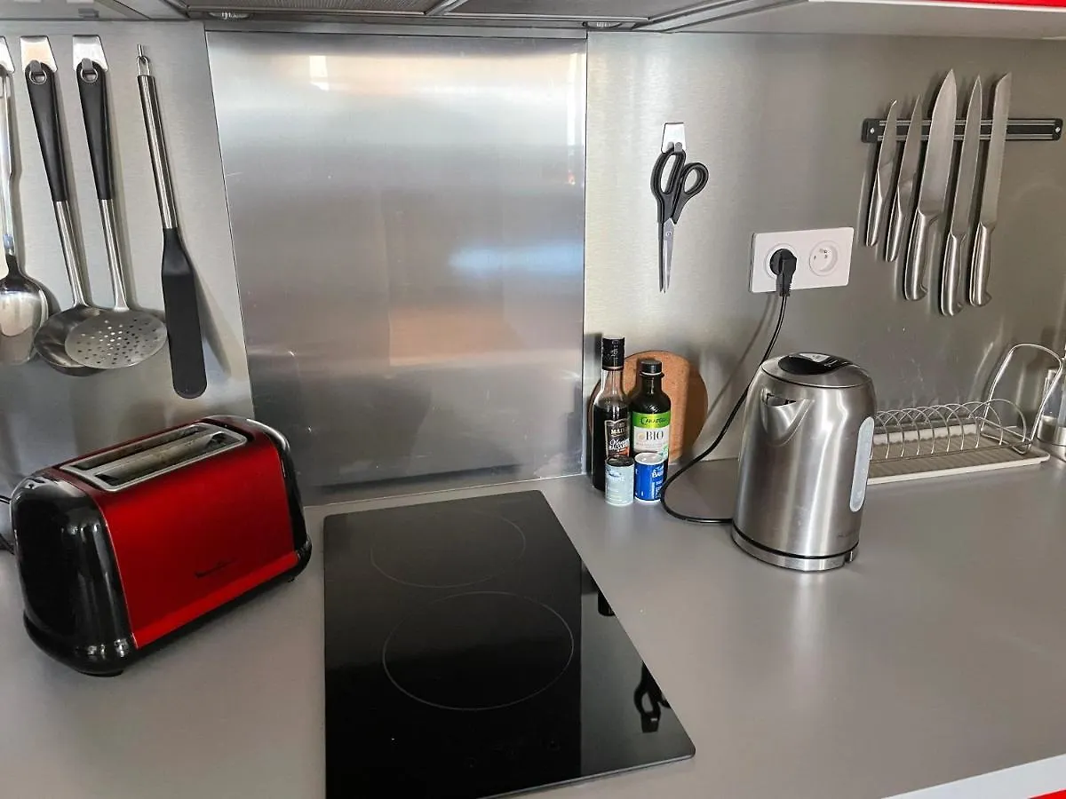 Appartement Mignon Calme Douillet Ascenseur Clim Etage Eleve Proche Parking Et Toutes Commodites Au Coeur Du Toulon Historique 프랑스